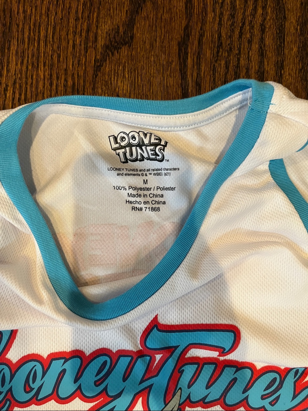 Warner Bros. Boys' White & Blue Bugs Bunny Graphic Tank Top - Picture 2 of 8